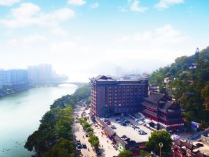 Yongfu County Golden Coast Royal Blessing Hotel