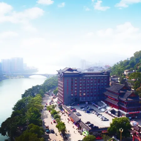 Yongfu County Golden Coast Royal Blessing Hotel