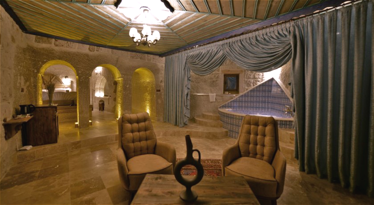 Grand Cave Suites