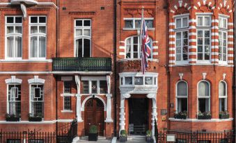 11 Cadogan Gardens, The Apartments, and The Chelsea Townhouse by Iconic Luxury Hotels