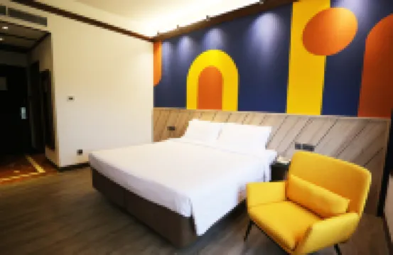 푸라마 리버프론트 클라크 퀘이 주변 호텔