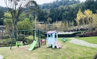 Bamboo Garden in Molin