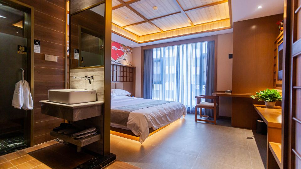 Mianyang longhui Shangge Hotel