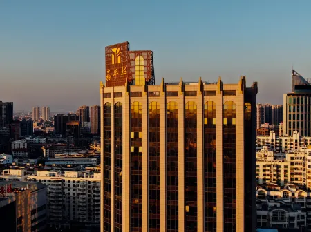 Shishi Carnival Hotel Отели рядом с достопримечательностью «Quanzhou Textile Garment Vocational Institute»