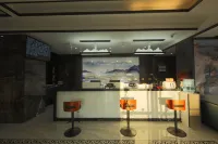 Yuanmou Yuanxing Business Theme Hotel