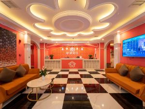 Xuan Han Qingqing Chujian Theme Hotel