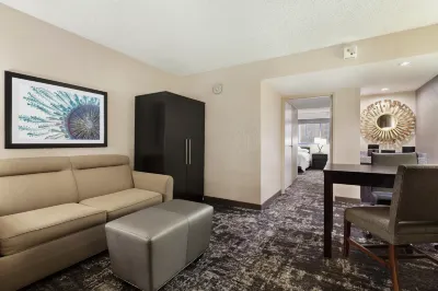 Embassy Suites by Hilton Arcadia-Pasadena Area فنادق في أركاديا
