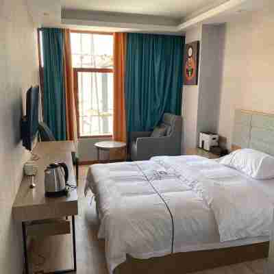 Saga Champions Boutique Hotel Rooms