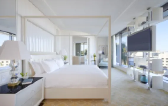 Waldorf Astoria Beverly Hills Hotels in Beverly Hills