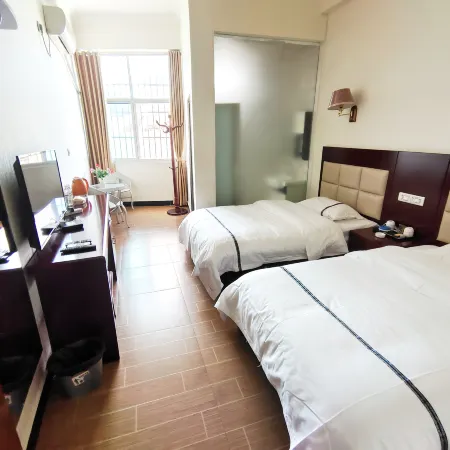 Lincang Tianhong Hotel