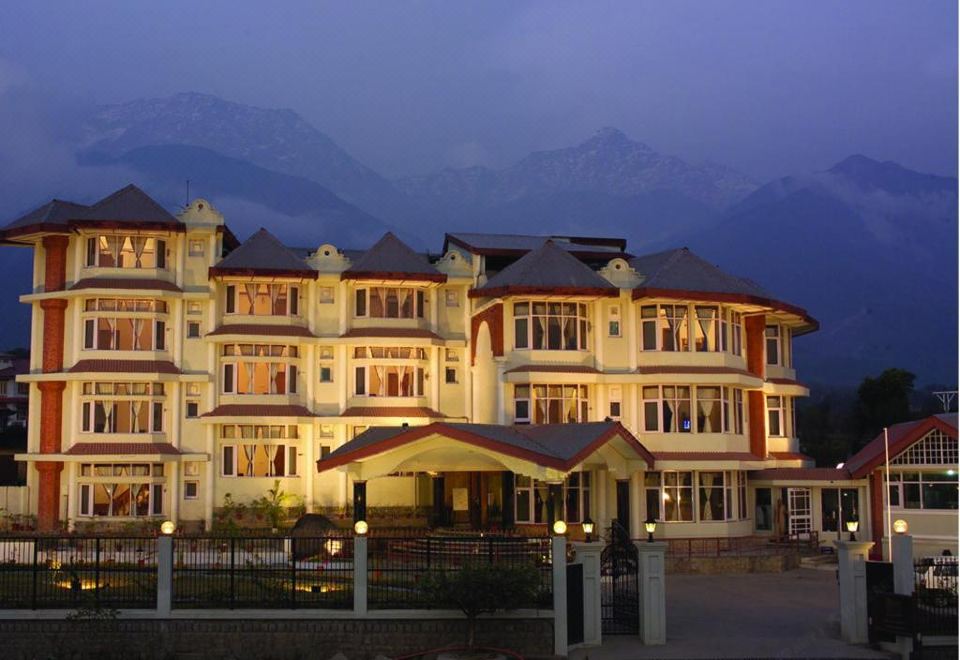 hotel overview picture