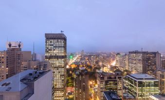 Meriton Suites Pitt Street, Sydney