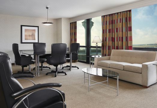 2. 힐튼 시카고 오..