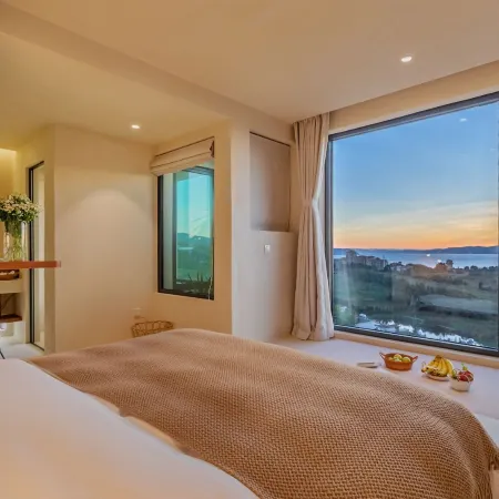 The Sunset Puyue Villa