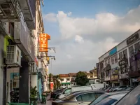 1 Hotel Taman Connaught Hotels near UCSI University