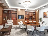 Changbai Mountain Wanda Yue Loft Hot Spring Hotel (Tourism Service Center of West Changbai Mountain) Hotel a Fusong