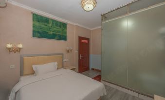 Hello Light Hotel (Linquan County Jiangziya Plaza)