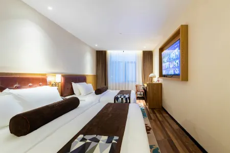 JAMES JOYCE Coffetel(Beijing Communication University Shuangqiao Subway Station Wanda Plaza) Отели рядом с достопримечательностью «E9 Zone Innovation Works»