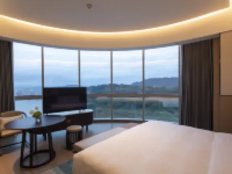 HUALUXE Hotels and Resorts YIBIN Hotels in Yibin