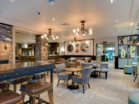 ハブ バイ プレミア イン エディンバラ Cc ローズ ストリート プリンシズ・ストリート周辺のホテル