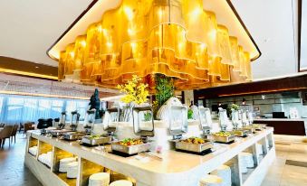 YunTaiShan RoEasy Resort Hotel