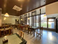 Yuqi Business Hotel (Baoding Juli) - مطابخ