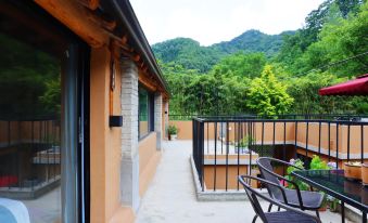 Yuchuan Aobo Mountain House