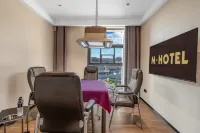 M Hotel - Gym