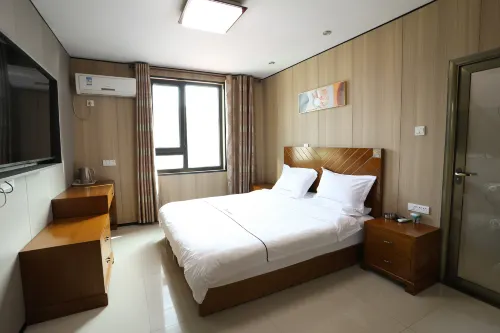 Youyou Boutique Hotel (Xiong County Government Branch) - parking