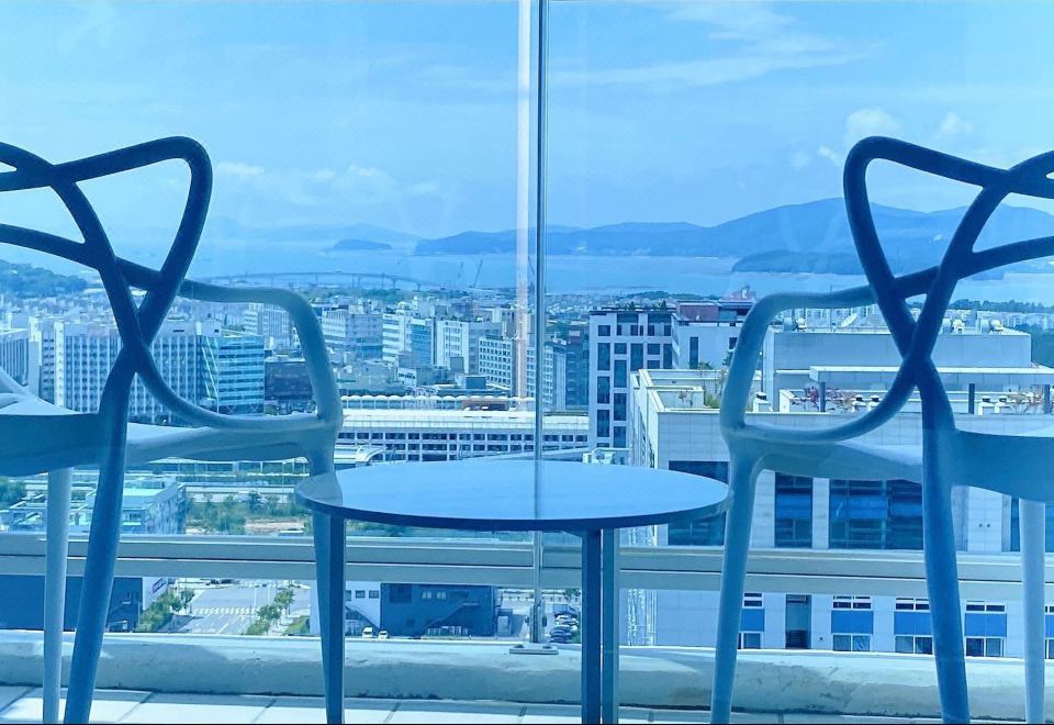 4. 샤인호텔 인천공..