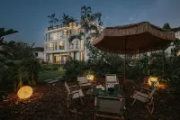 Sunset in Shanli Hotels near Moganshan Xiantan Water Park