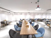 โรงแรมโฮมอินน์ (ถนนคนเดินฟูหยวนพลาซ่า กวนหยุน) - พร้อมอาหารเช้า