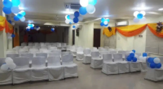 Hotel Mandakini Plaza , Kanpur