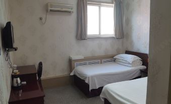 Lingyuan Longrun Express Hotel