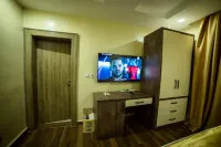 Edgewood Manor - 3-Star