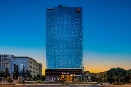Xi'an Gaoxin Lirui Hotel (Taibai South Road Subway Station Branch) Отели рядом с достопримечательностью «Tiandiyuan Yuexi Square»
