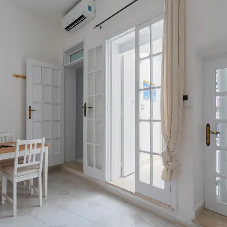Casa Bianca il Tuo Bnb, Big Terrace Downtown, 15Min Airport & Sea