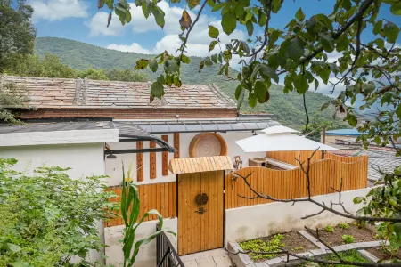 Beijing Ranxin Homestay Отели рядом с достопримечательностью «Dingdu Mountain»