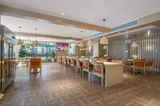 TEENUO HOTEL Отели рядом с достопримечательностью «CPC Tongliang County Committee Party School»