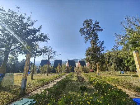 Longchuan Nanwan Lake Vacation Apartment Отели в г. Лунчуань