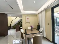 Fuxian Lake Xiyin Temperature Water Pool Villa