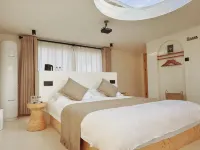 Miccio Homestay - مسبح خاص