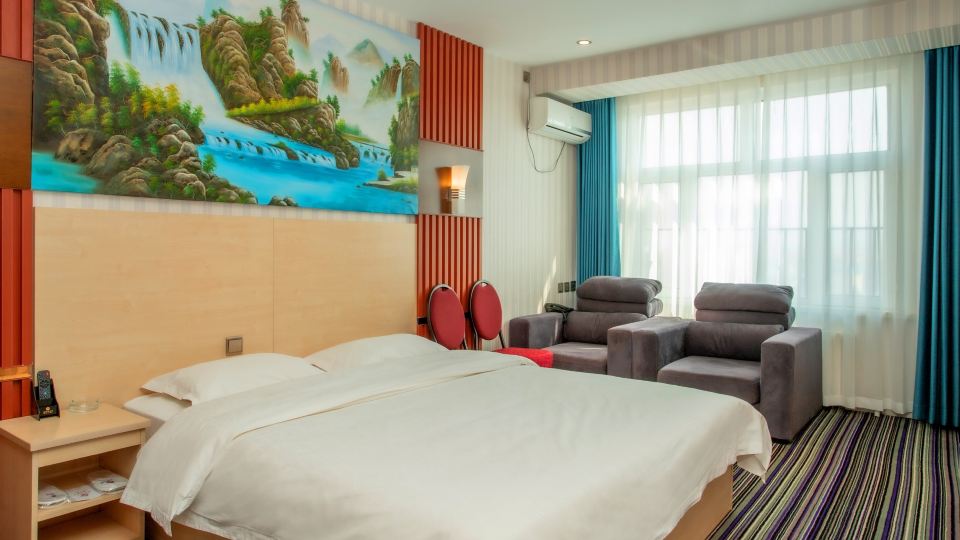 Memo's Hotel