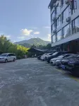Shennonggu Yiqing Xigu Inn - Parkplatz