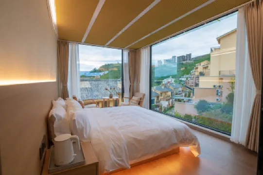 大理不晚小榭民宿 鄰近滇西應用技術大學的酒店