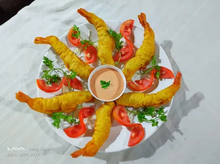 YogiTree Beach Resort & Cafe Отели в г. Морджим