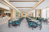 Country Inn & Suites by Radisson, Urumqi Meimei Shopping Center Museum Hotel - Hot Springs