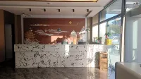 Pegatron Yunding Holiday Inn Hotels in Hoxud