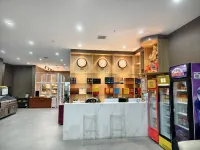 Jinmengyuan Business Hotel (Xiaogan Minji Station) - 2-Star