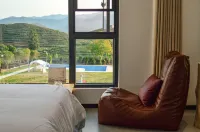 Gushili Homestay - Mountain view